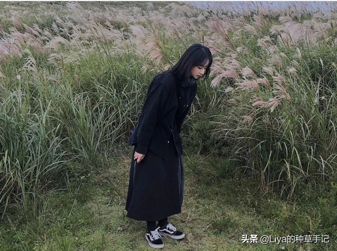 “打*裤底**”怎么穿才不土？记住这4点