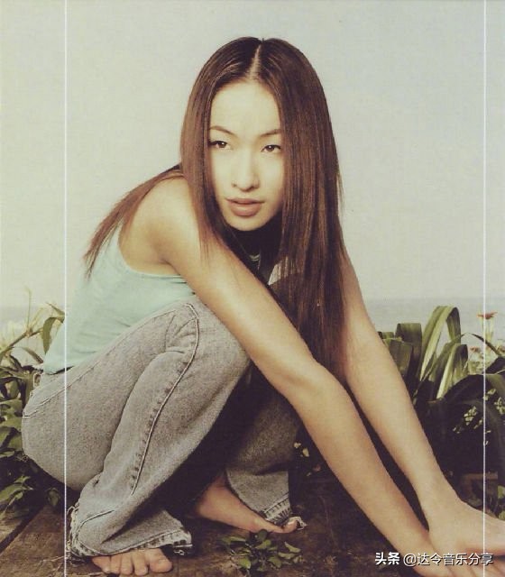 华语女歌手，专辑封面少女蹲合辑盘点，时代的封面美学，第三篇