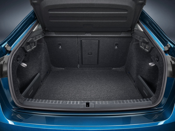 奥迪虚拟座舱增强版2200,奥迪虚拟座舱放大