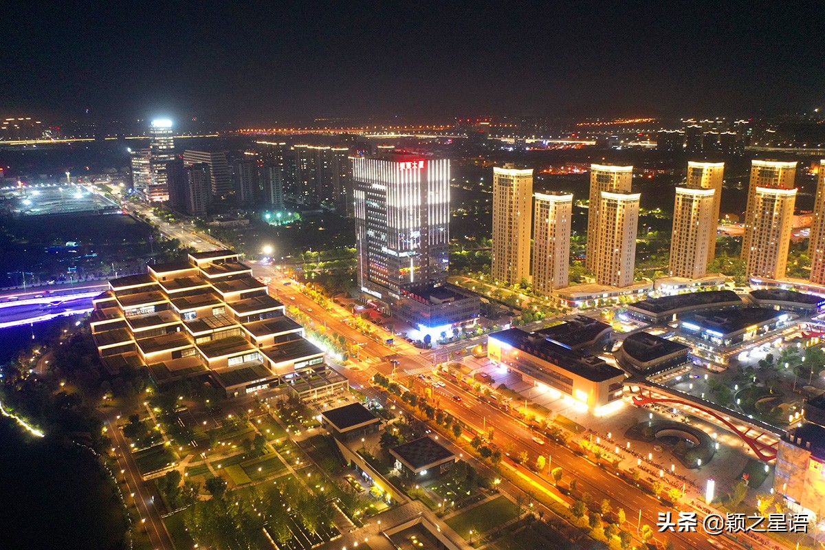 宁波东部新城银泰城人气,宁波东部新城宏泰广场