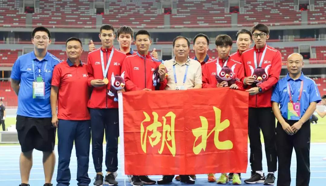 荆楚健儿战青运，八十三金铸辉煌