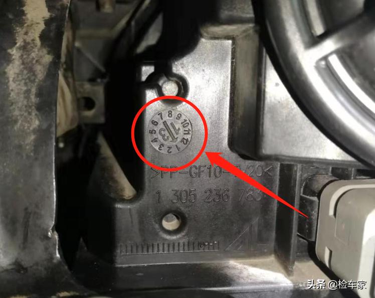 7万公里贬值26万，12万买奔驰C级值不值？网友：买车容易养车难