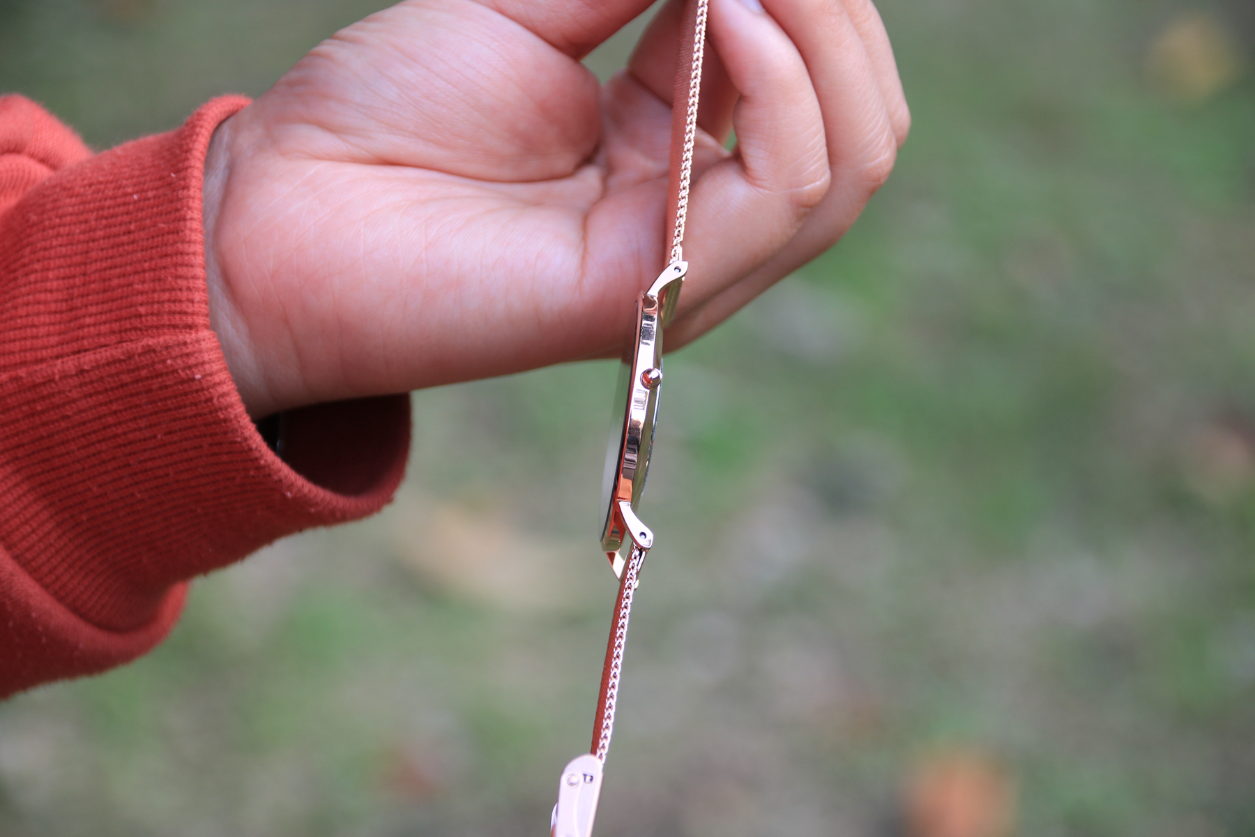 鐧惧厓灏忕背鎵嬭〃,灏忕背鎵嬭〃鐧惧厓