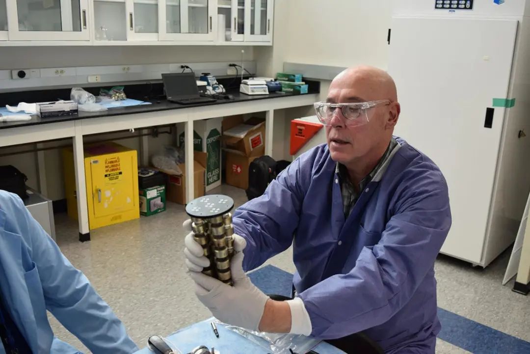 2021年神舟12号发射新闻及评价,神舟十二号发射圆满成功外媒报道