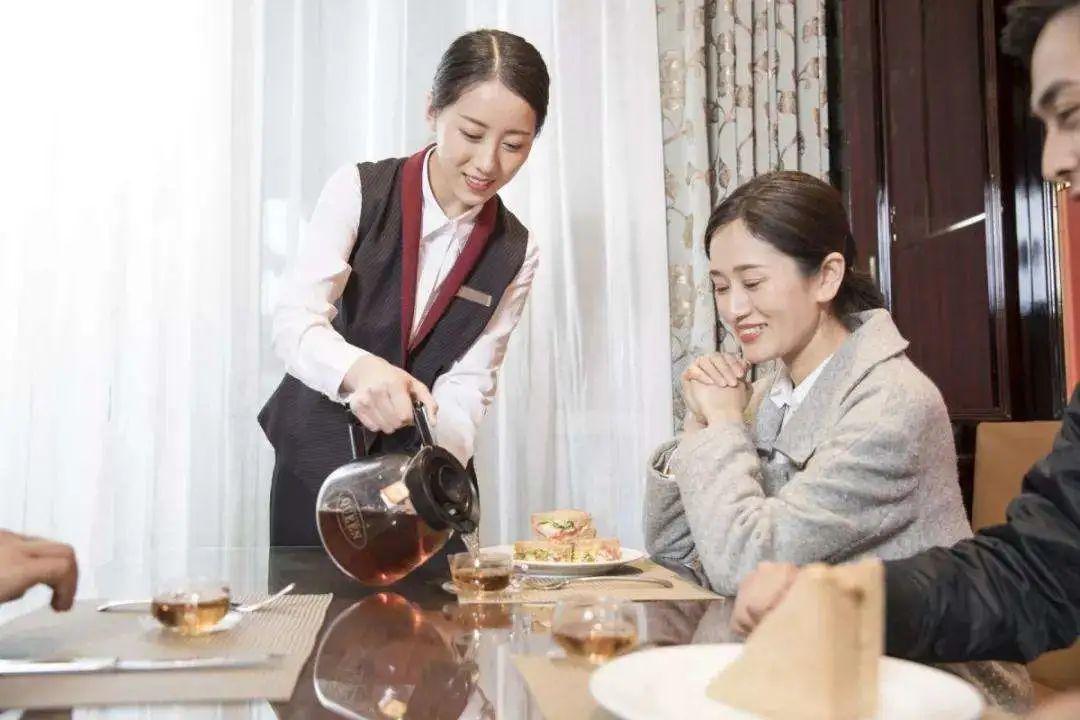 餐厅顾客少怎么办,餐厅没回头客怎么回事