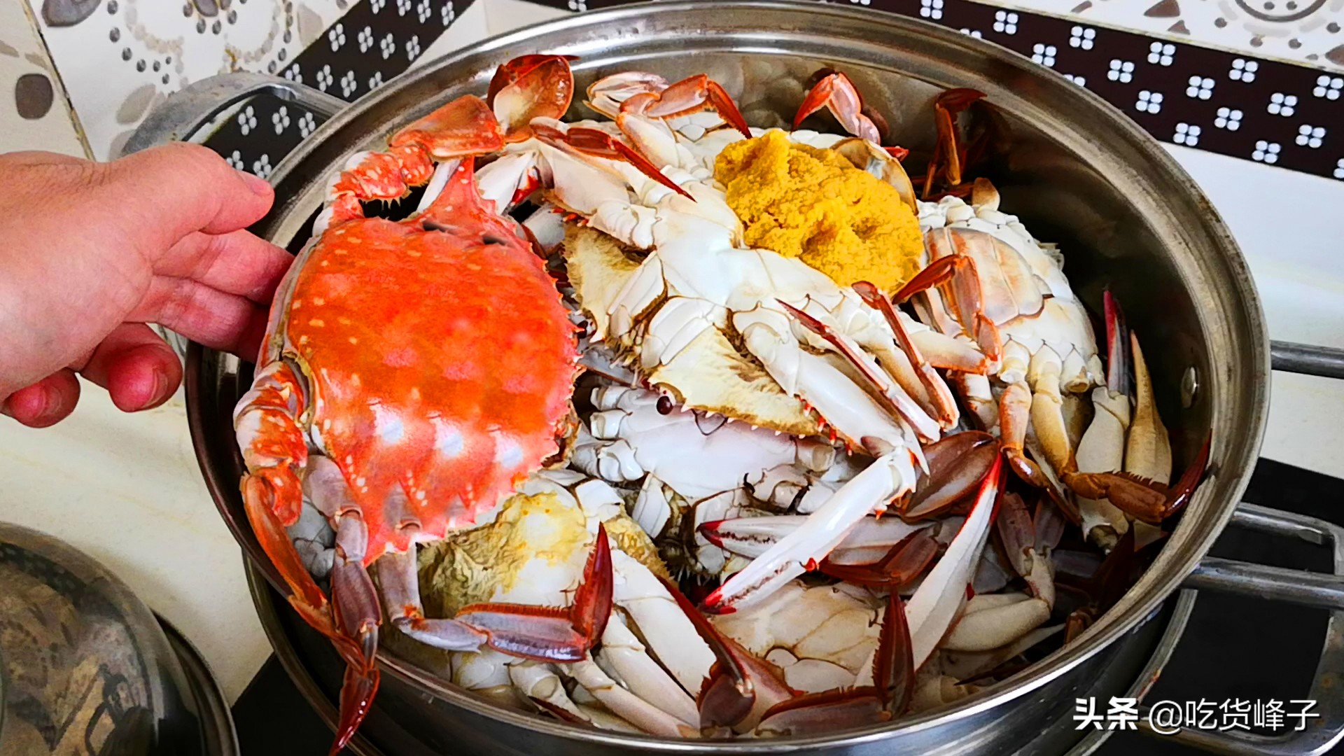 蒸螃蟹为什么会出汤,蒸螃蟹为啥倒着放水