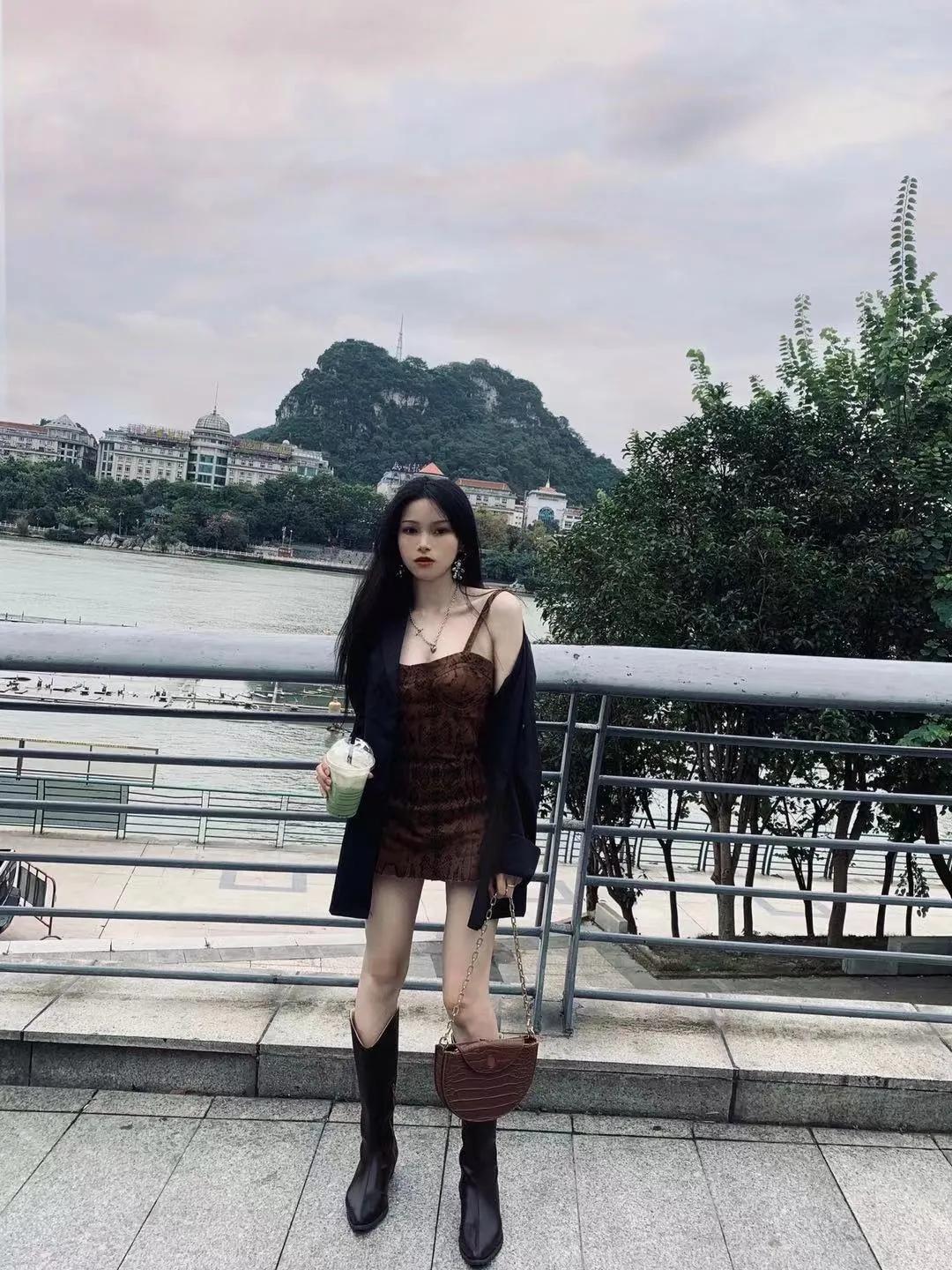 今年必入手的小裙子,比bm便宜的店铺