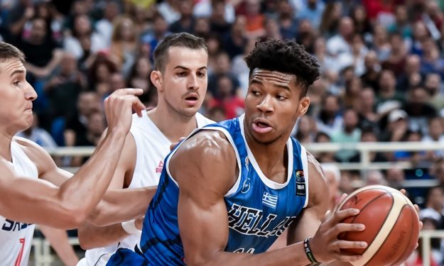 32支球队进行篮球比赛,男篮32届世界杯