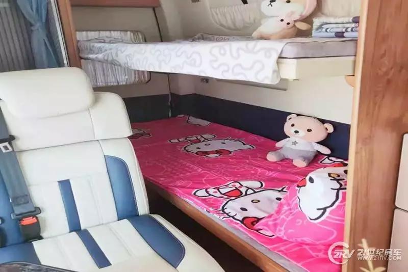 21款上汽大通原厂v80b型房车,六座六卧大通v80长轴高顶b型房车