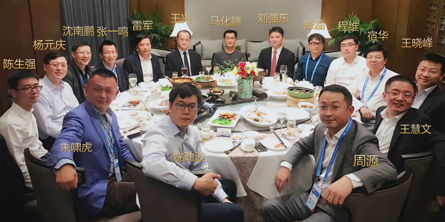 他是刘强东、王兴背后的老板，与马云齐名，身价接近4000亿