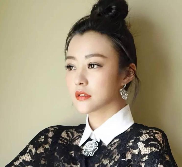 著名表演艺术家郝蕾,表演艺术家郝蕾