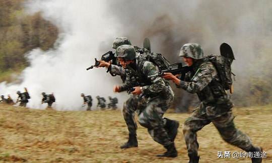 为什么当兵3期比4期难,当兵为什么会两年直接跳到第八年