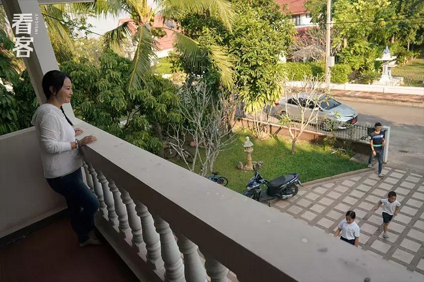 为了孩子上学全家都搬到县城好嘛,为了孩子上学全家去异地