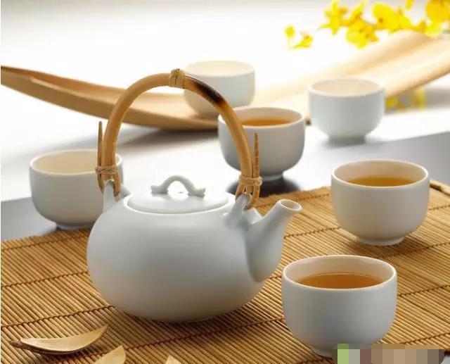 人生必喝的七杯茶,人的一生最重要的几个品质