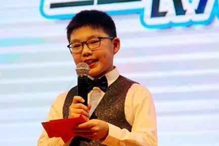 屁屁猩拍了拍你，并递出一张50团100代金券