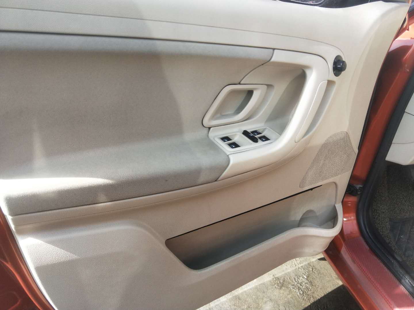 大众polo2011款1.4l二手多少钱,二手大众polo哪款最值得购买