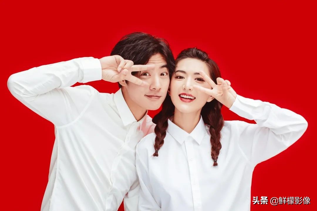 一步步教你如何拍出完美结婚照,拍结婚证件照穿什么衣服上镜