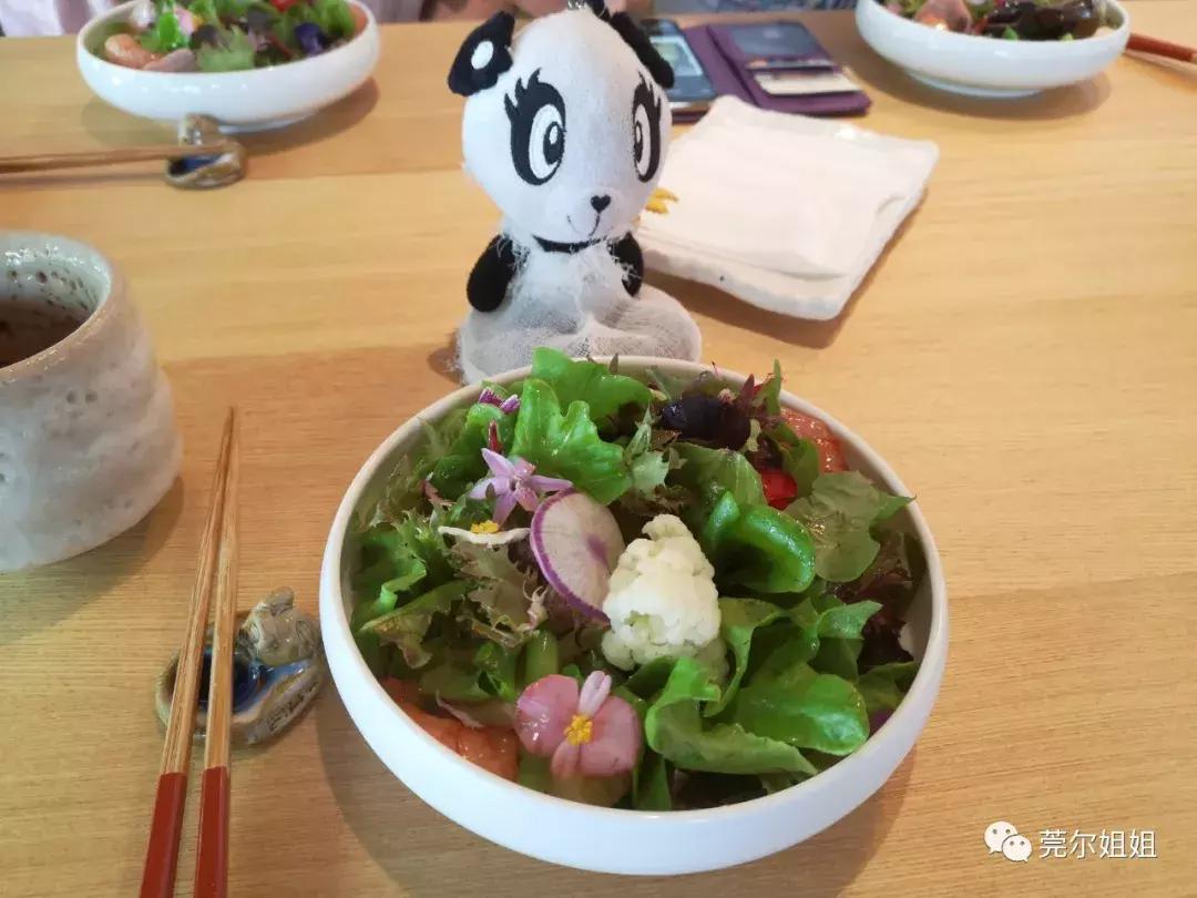 锵锵三人行之散漫游记1：台湾印象一半烟火气一半文艺范儿