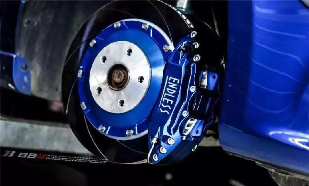 能玩改装汽车的游戏,能玩改装车的游戏