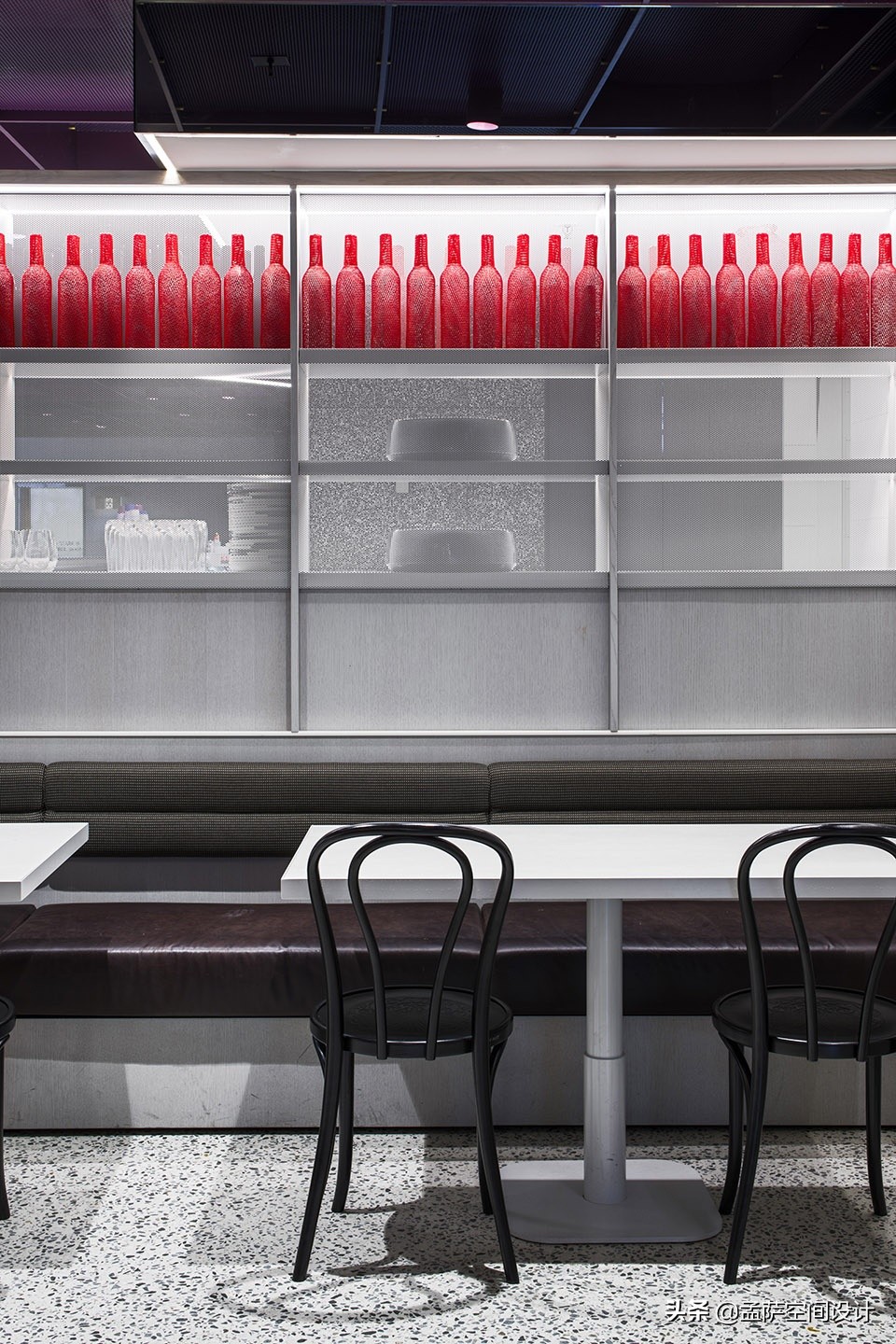 澧ㄥ皵鏈競涓績椁愬巺,澧ㄥ皵鏈瑄niversal椁愬巺