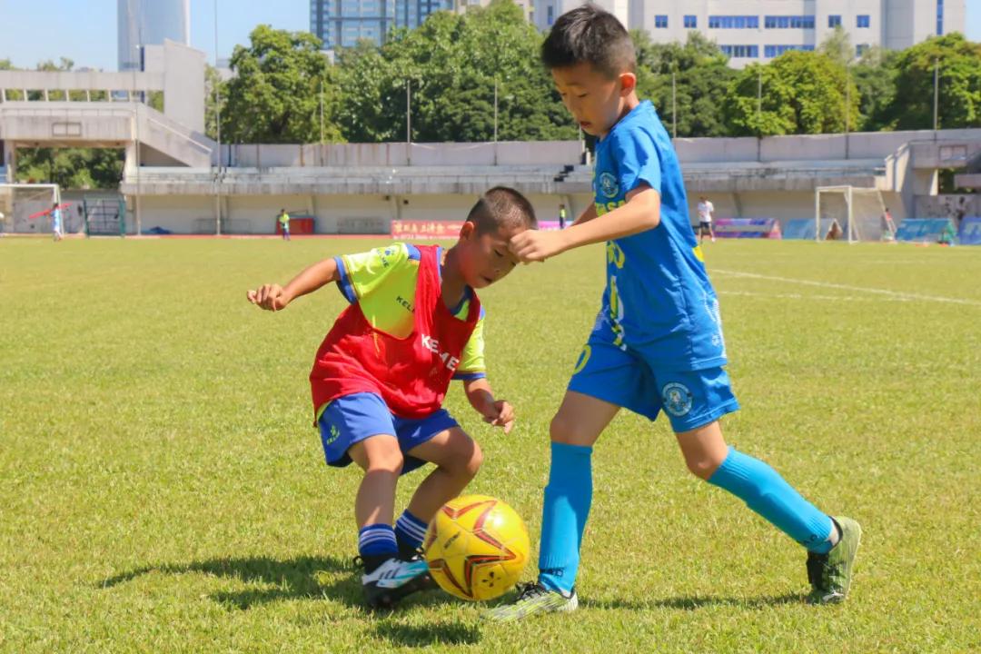 当中山、日本足球青训“激情相遇”，你更支持谁？