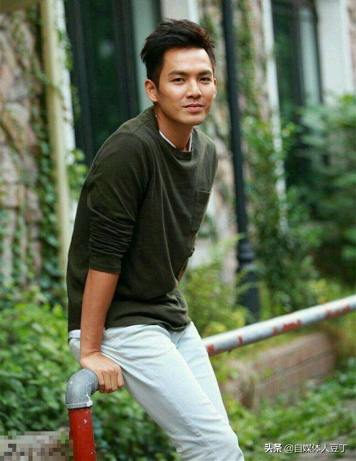 钟汉良44岁电视剧,钟汉良45岁出场视频