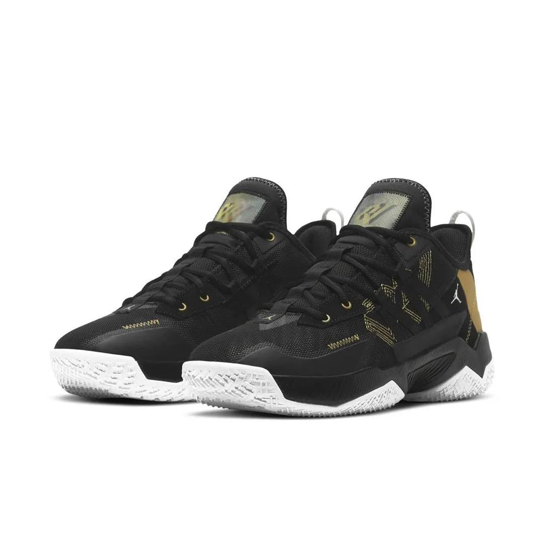 实战新语|高挂在湖人主场的24号球衣，飘向篮球的最高殿堂