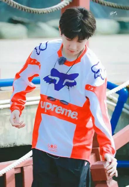 上山下海，无所不能，奋斗在追星第一线的“站姐”挑战各种不可能