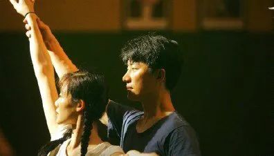 黄轩最近怎么没消息了,黄轩过气