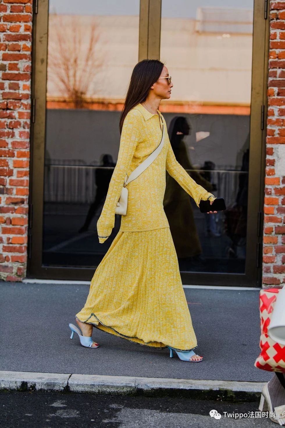 巴黎女孩春天穿什么裙子,法国女人夏天穿什么裙子