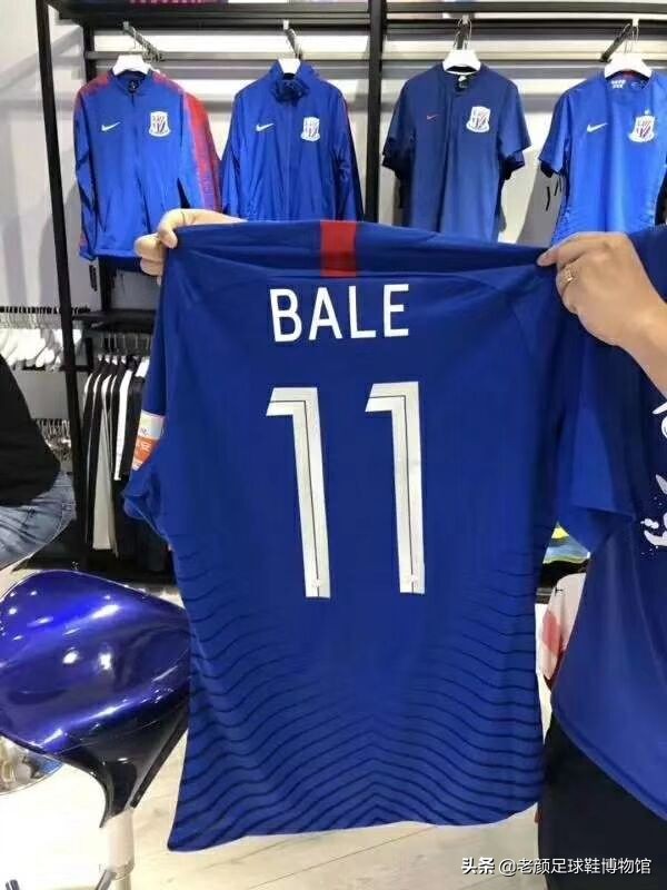 中超史上最强外援，专门碾压后卫，欧冠绝杀拜仁的非洲足球先生