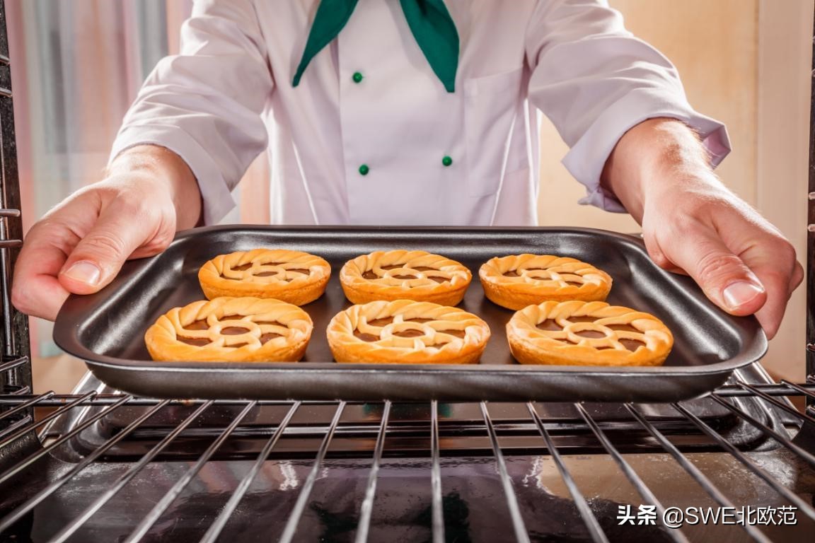 嵌入式蒸烤箱厨房效果图,厨房哪种蒸烤箱实用点最好