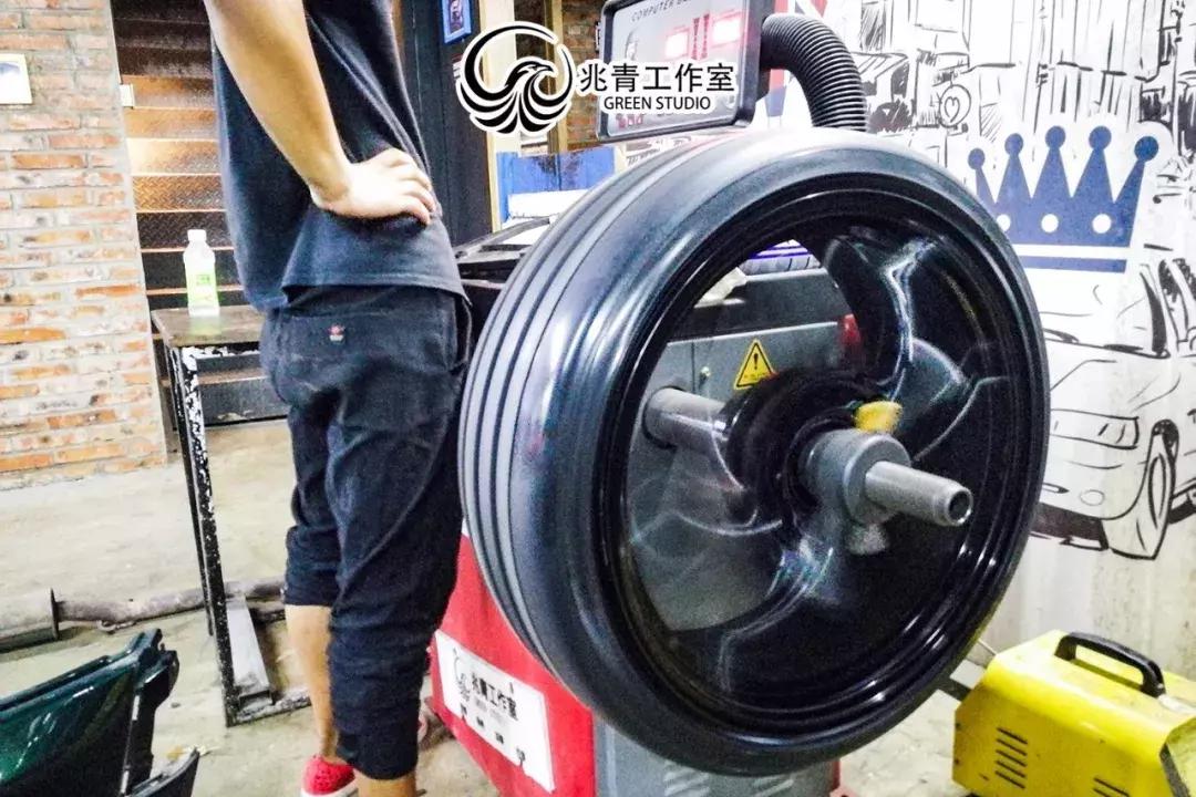 12年保时捷cayman内饰改新款价格,保时捷cayenne郑州优惠