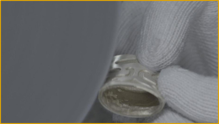 千年宝剑越王勾践剑出土视频,越王勾践剑历经千年仍寒光逼人