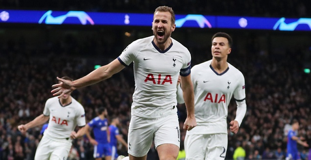 热刺客场不敌曼联终结穆帅三连胜,热刺的惊天逆转