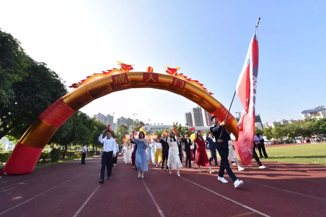 涓嶅繕鏁欒偛鍒濆績鐗㈣鑲蹭汉浣垮懡鏍￠暱,涓涓嶅繕鍒濆績