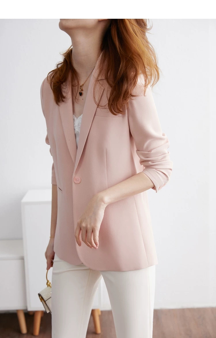 灰色和粉色织毛衣怎么配,粉色配黑色还是灰色好看