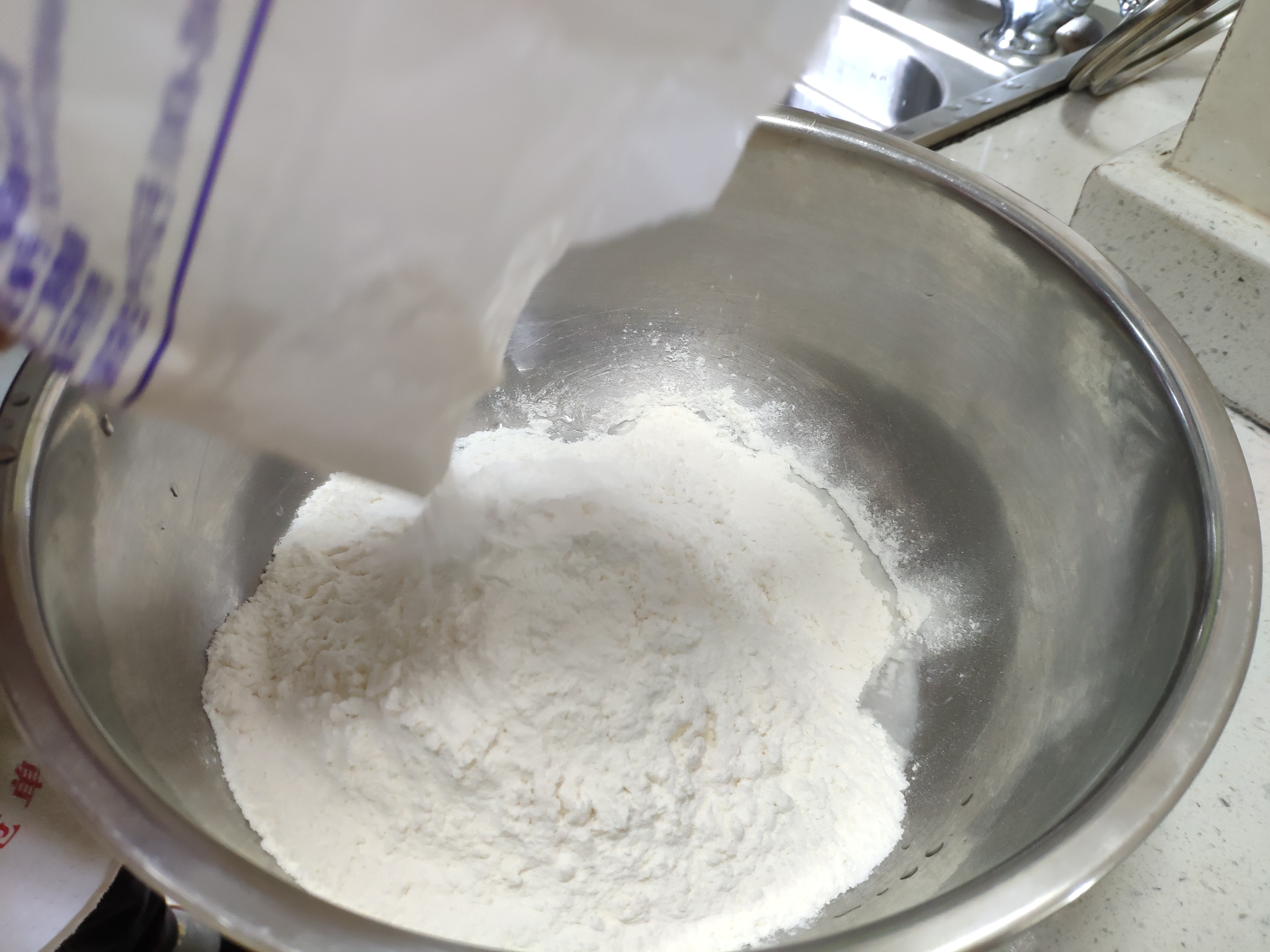 做凉皮用电动打蛋器打面行吗,打蛋机做凉皮