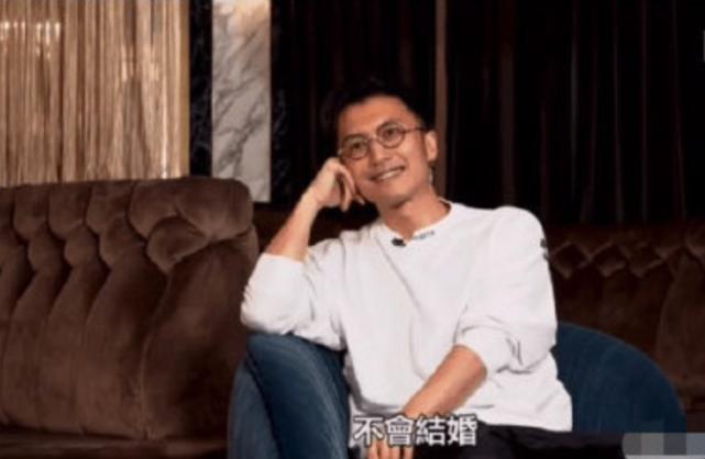 谢霆锋直言不会结婚，与王菲保持情侣关系，网友：尊重个人选择