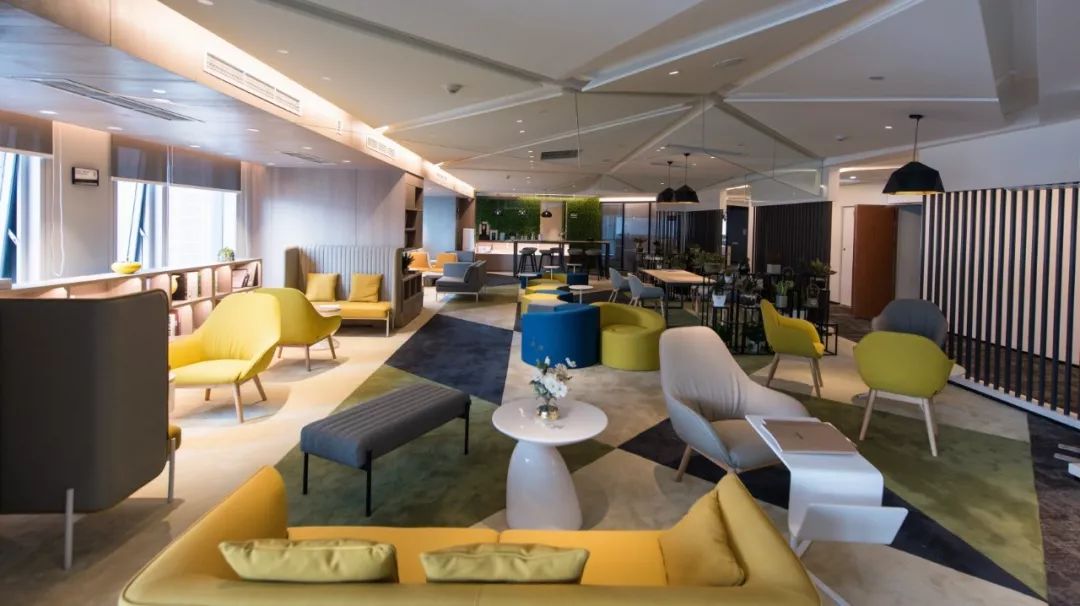 社群经济共享经济催生小团队,共享办公室打造社群