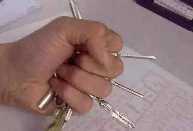 国内合法的防身武器有什么,合法的自卫防身武器有哪些