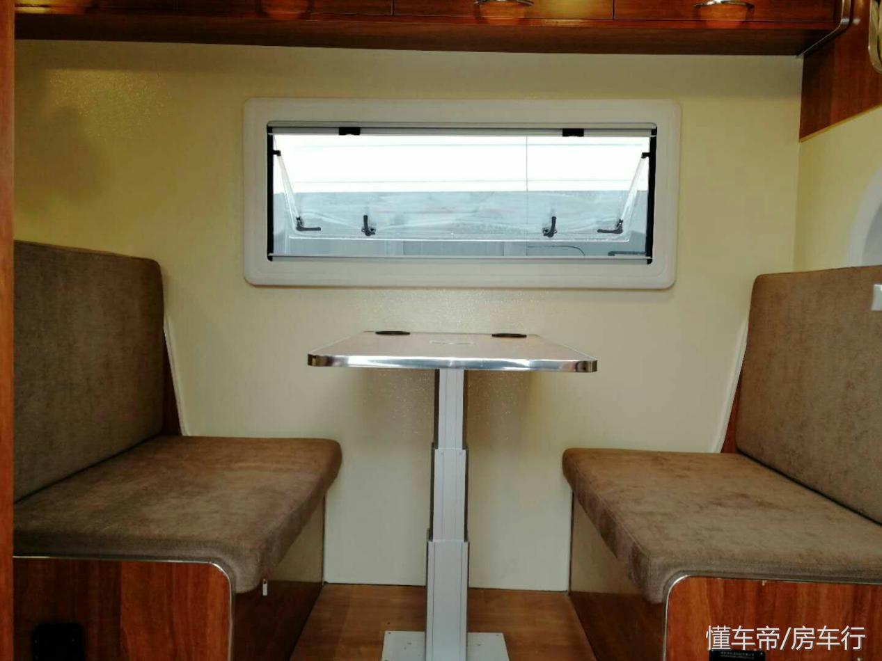 房车推荐10万到20万之间独立厨房,房车大全20万以下五人座