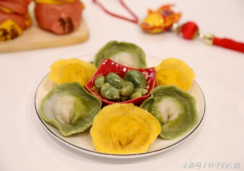 饺子怎么捏褶子慢动作,包饺子捏花边怎么捏