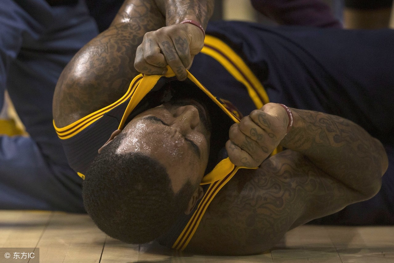 小南斯死亡扣篮,小南斯生涯高光集锦