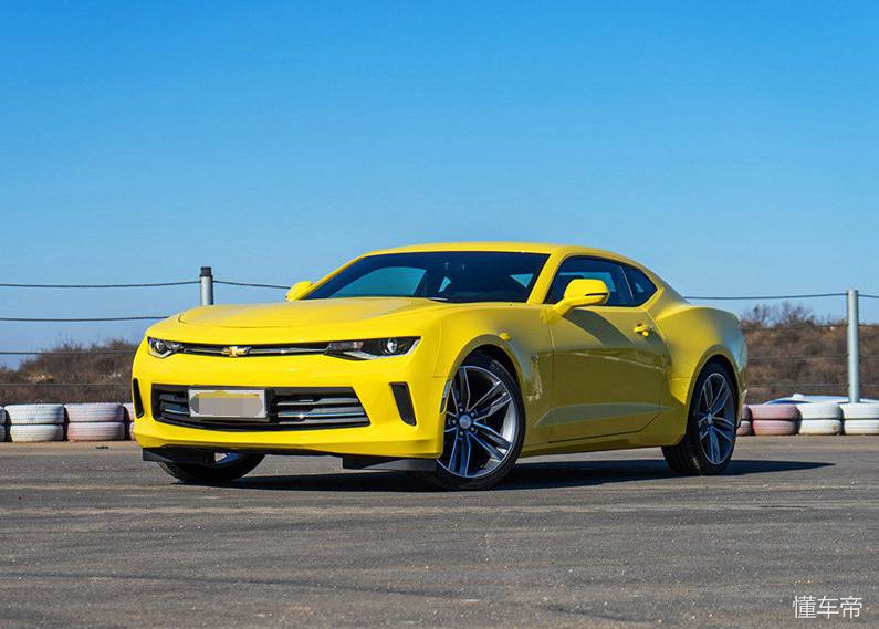 雪佛兰科迈罗和宾利哪个贵,雪佛兰科迈罗对标别克哪款车