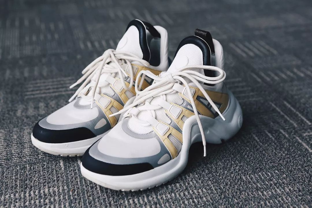 lv老爹鞋女款archlight,lv老爹鞋白色老花真假