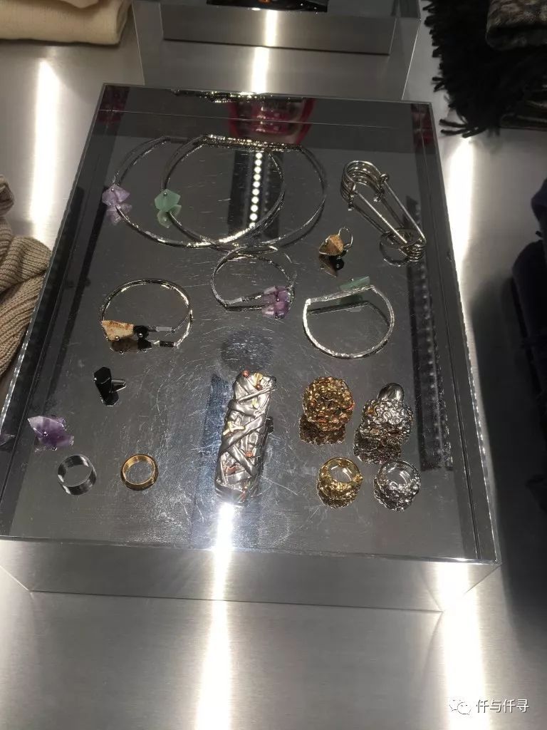 王府井奥莱coach包价格,coach包奥莱商场