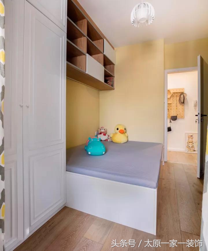 60平北欧小两居室，床头柜非常有设计感！