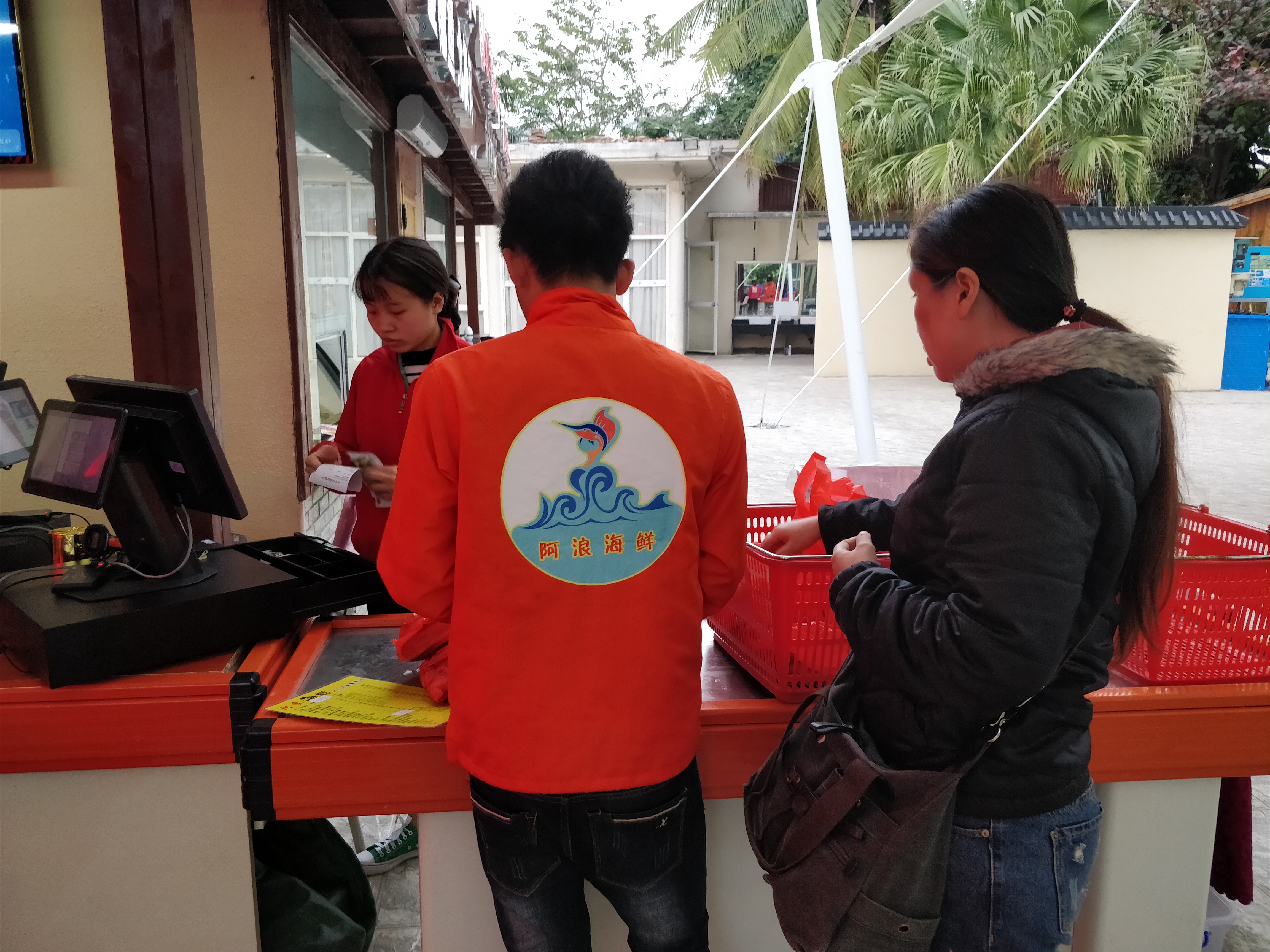 到三亚吃海鲜怎么实惠,去三亚蜈支洲岛攻略