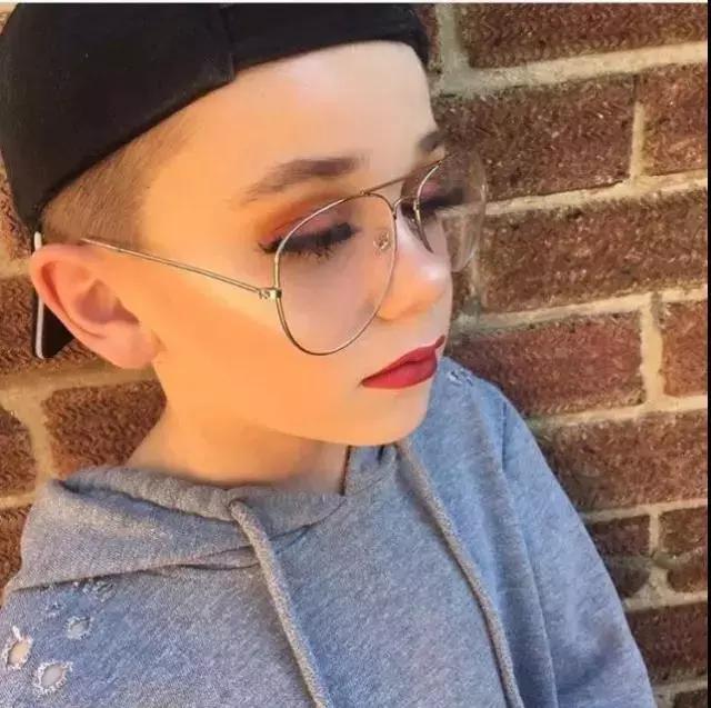 18年最火00后网红,盘点三位当年很火的网红